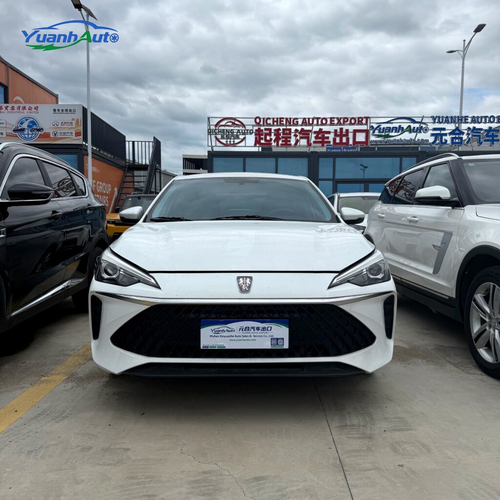 Used 2023 Roewe i5 White — export photo, Yuanh Auto