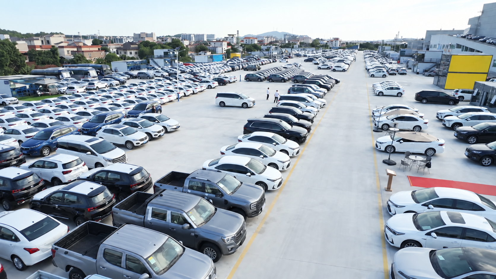 Yuanh Auto vehicle yard in China