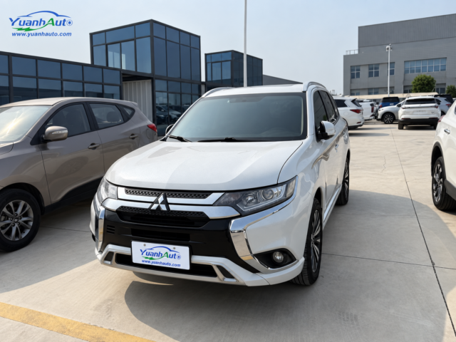 Mitsubishi Outlander — export photo, Yuanh Auto