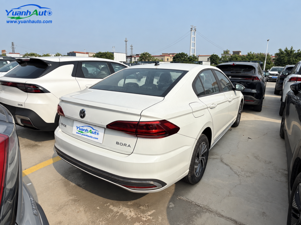 Volkswagen Bora — export photo, Yuanh Auto