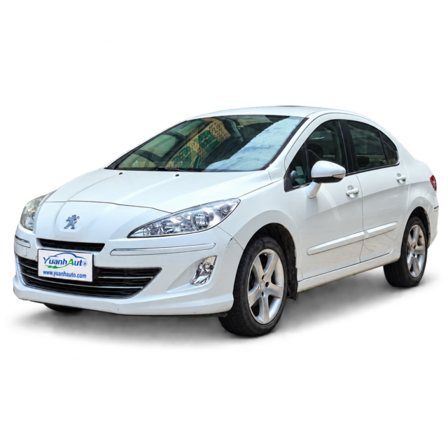 2013 Peugeot 408 exterior