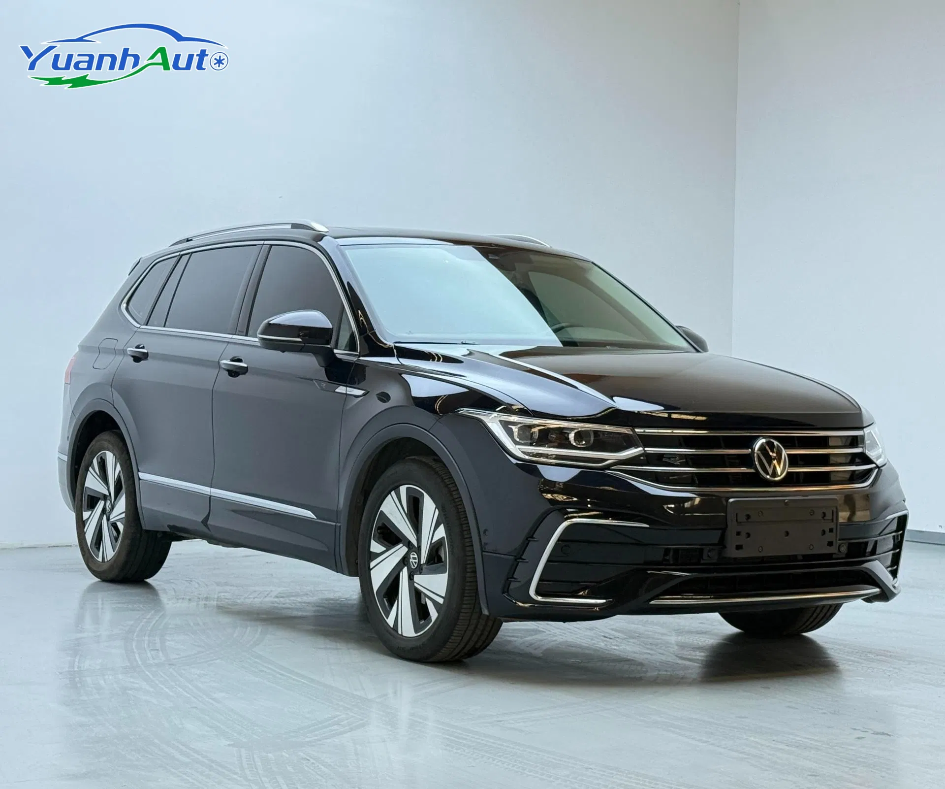 2023 Volkswagen Tiguan L Petrol SUV — source image 3