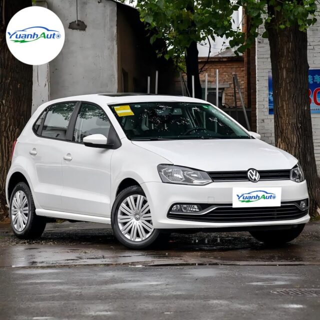 2013 VW Polo vehicle photo 1