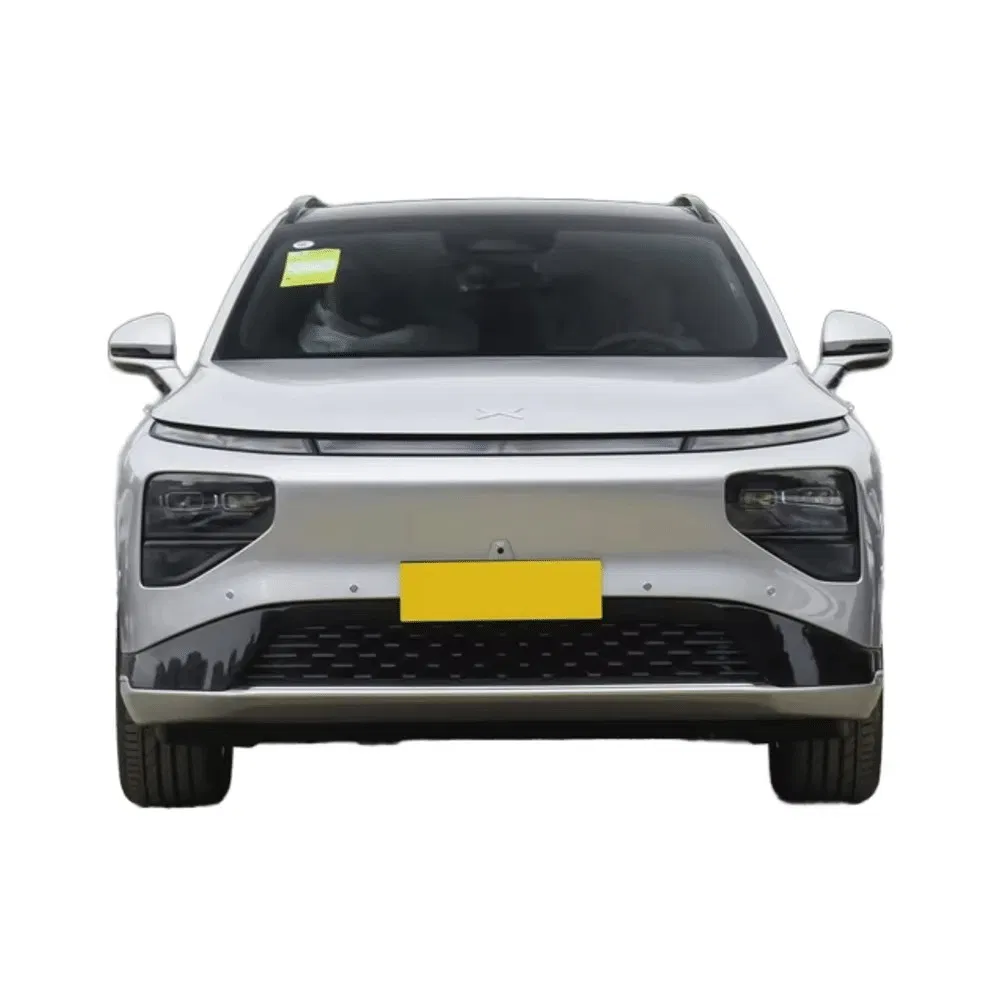 Xpeng G9 vehicle photo 7