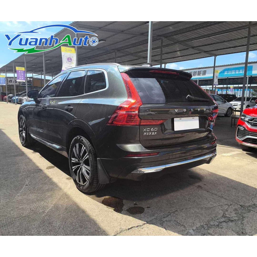 2022 Volvo XC60 Luxury Petrol SUV — source image 14