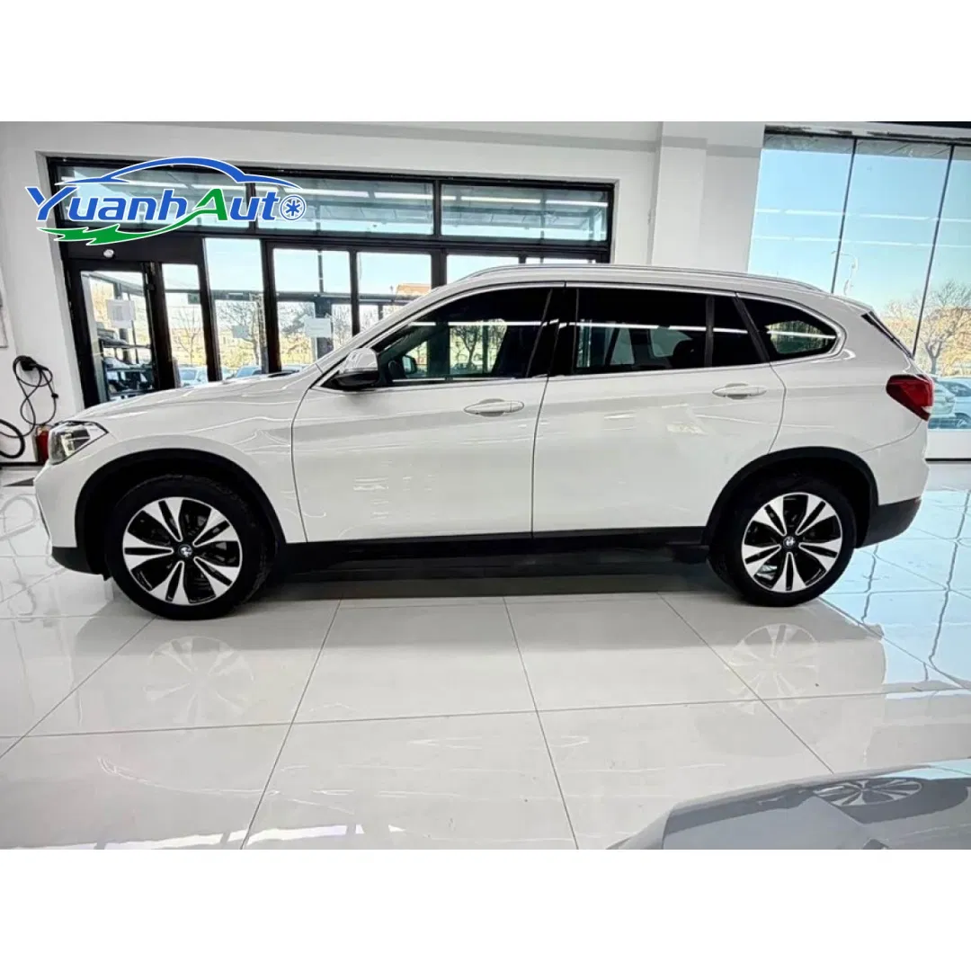 2022 BMW X1 vehicle photo 4