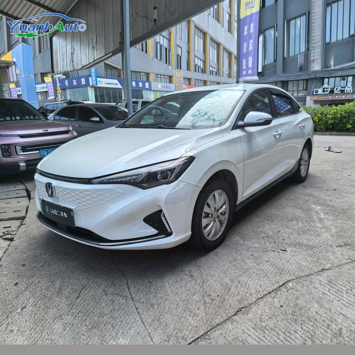 2022 Changan Eado EV460 Electric Sedan — source image 1