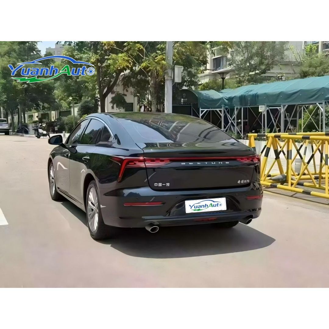 2021 BESTUNE B70 vehicle photo 1