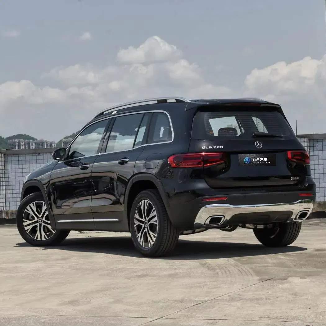 2025 Benz GLB200 vehicle photo 6