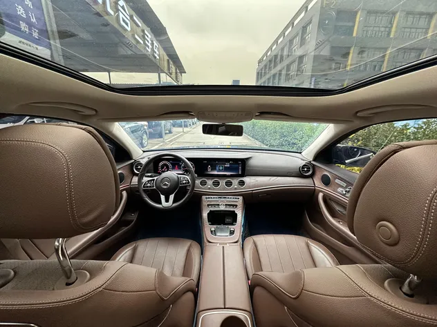 2019 Mercedes-Benz E 300 L Petrol Sedan — source image 9