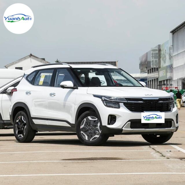 Kia Seltos vehicle photo 1