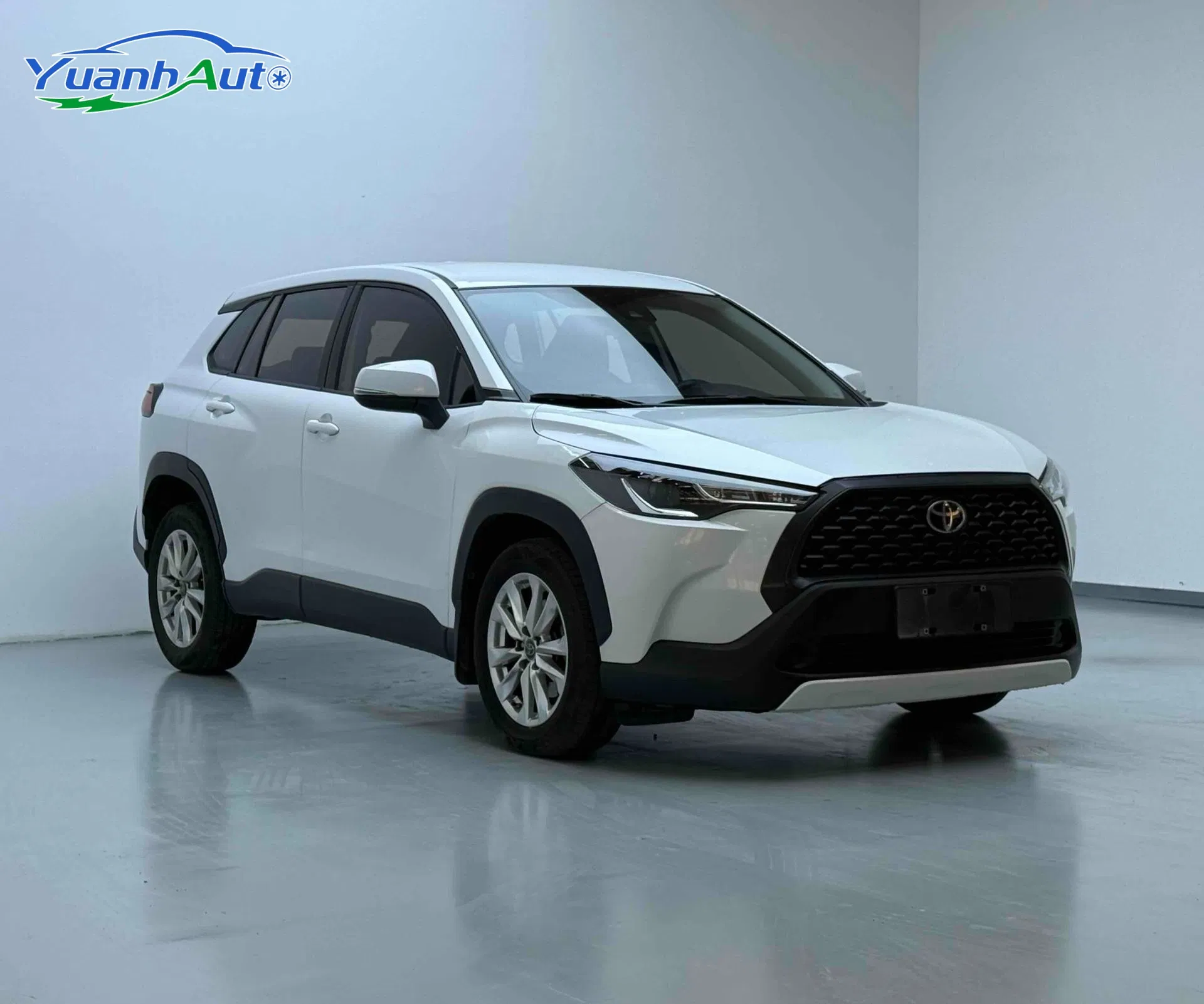 2026 Toyota Cross 2.0L Hybrid SUV — source image 10