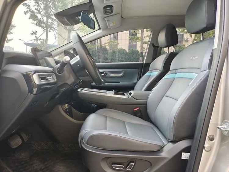 2022 Aion Y Electric SUV — source image 8