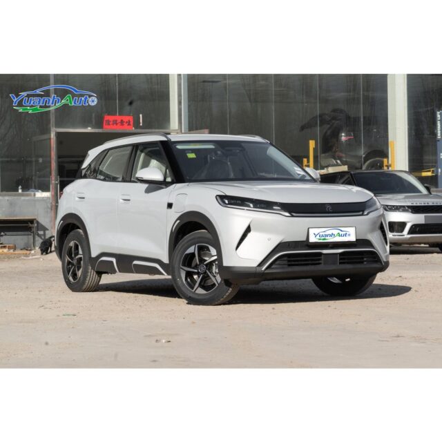 BYD Yuan UP vehicle photo 1