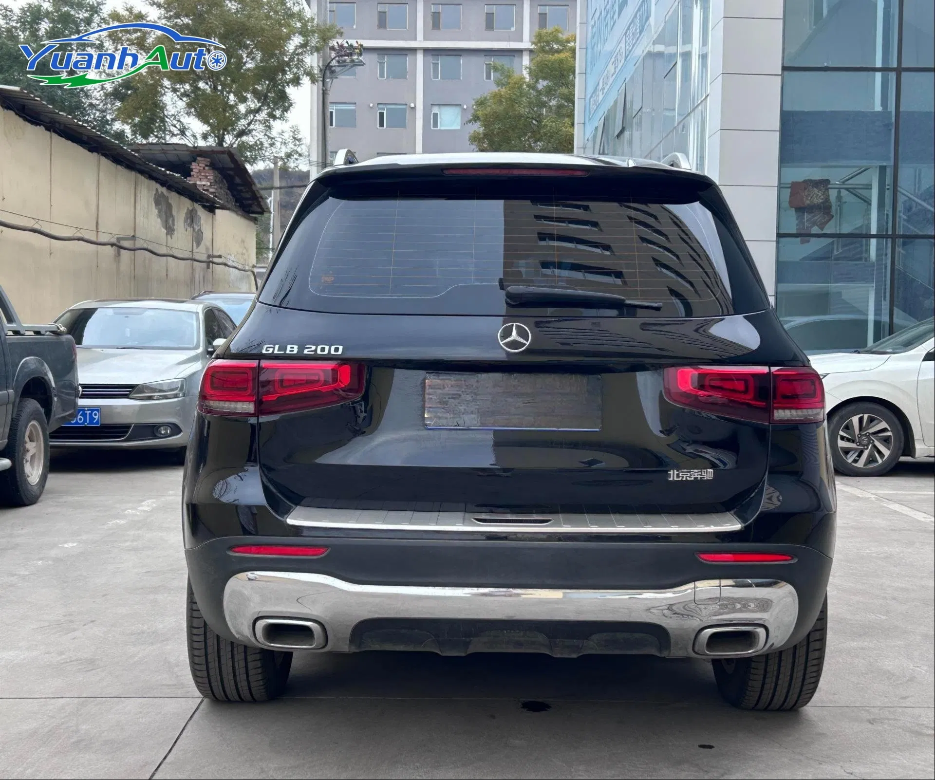 2023 Mercedes-Benz GLB Petrol SUV — source image 6