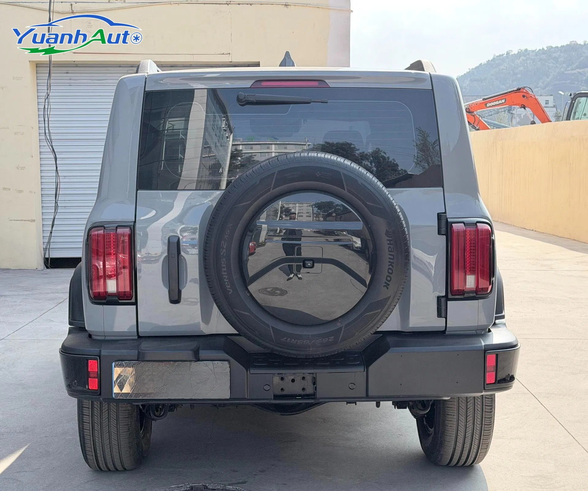 2021 Tank 300 vehicle photo 3