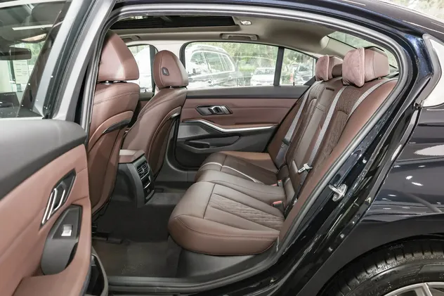 2026 BMW i3 eDrive Electric Sedan — source image 11