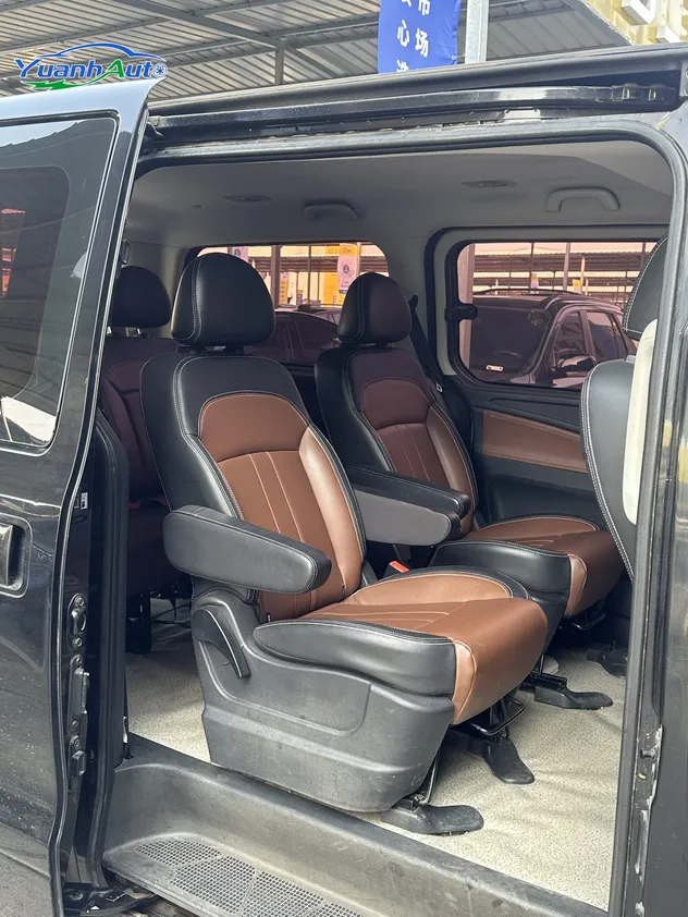 2016 Dongfeng Fengxing F600 Petrol MPV — source image 18