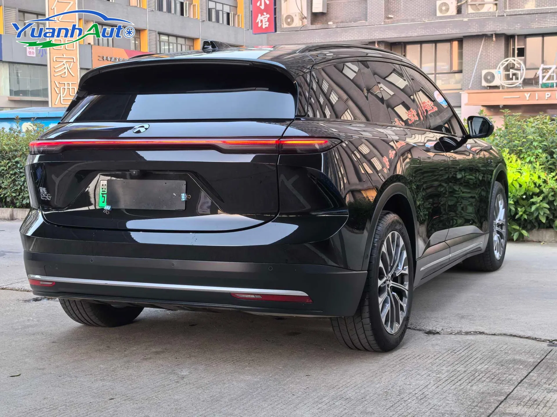 2023 NIO ES6 Electric SUV — source image 14