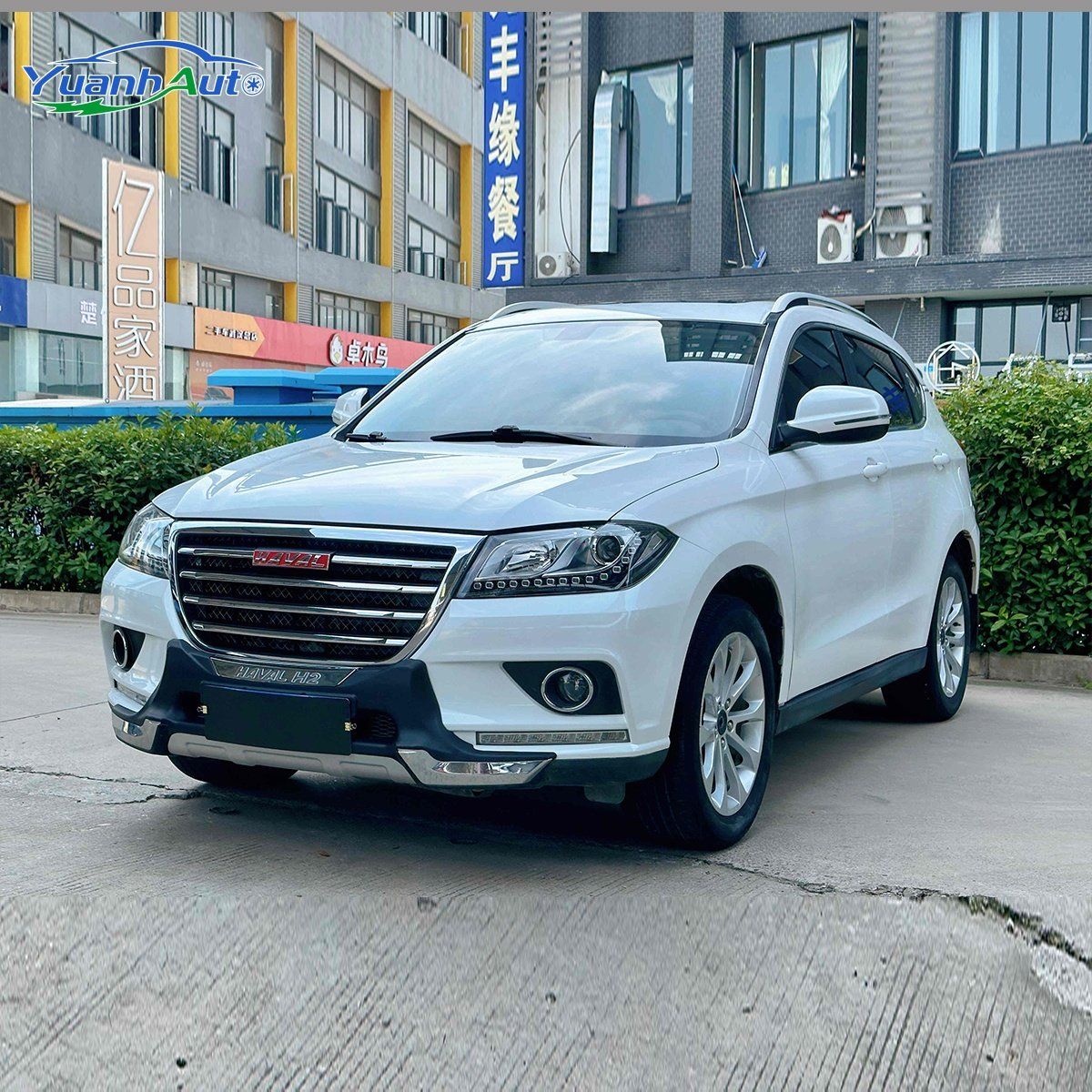 2017 Haval H2 Petrol SUV — source image 1