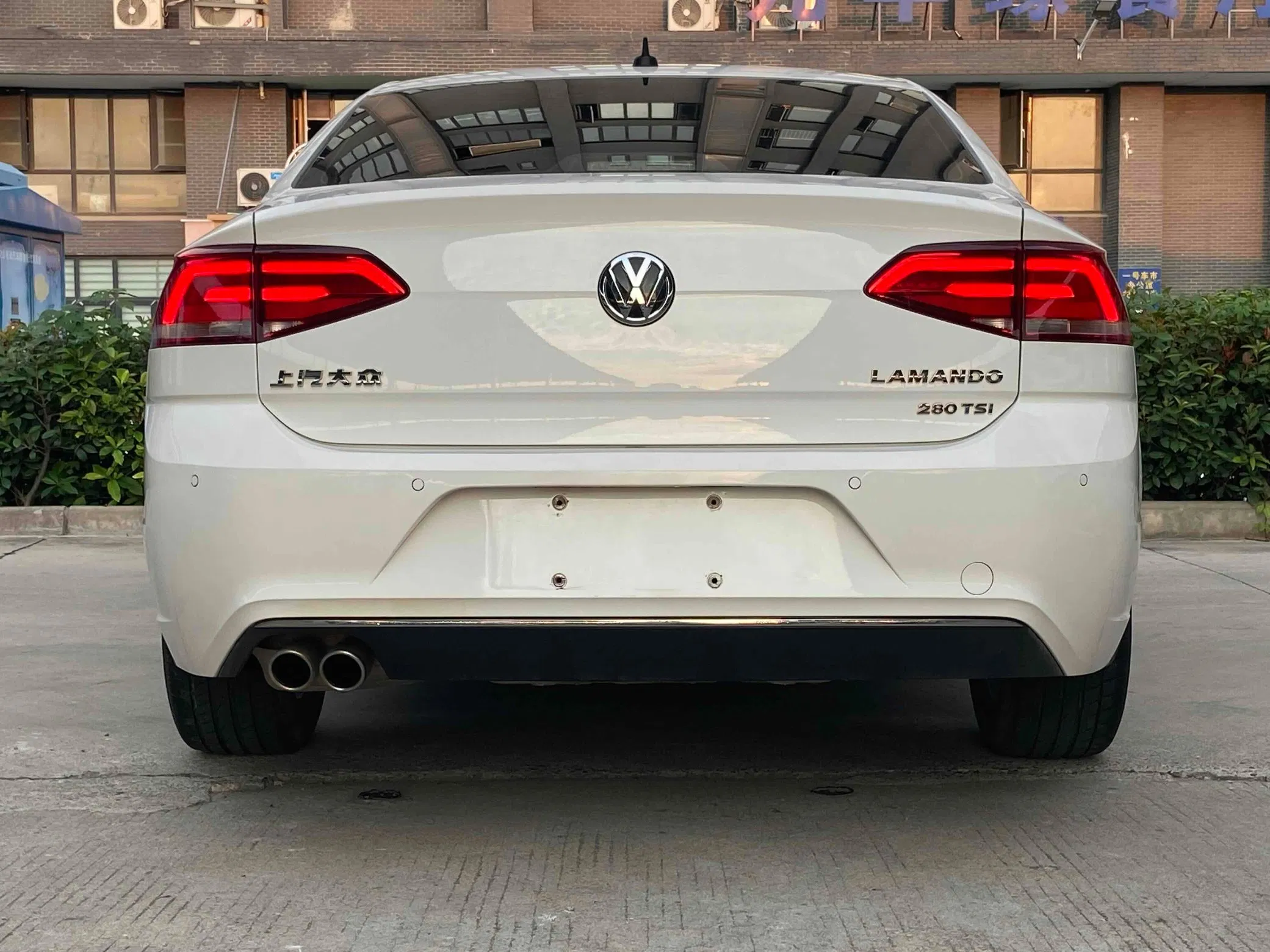 2018 VW Lamando vehicle photo 6