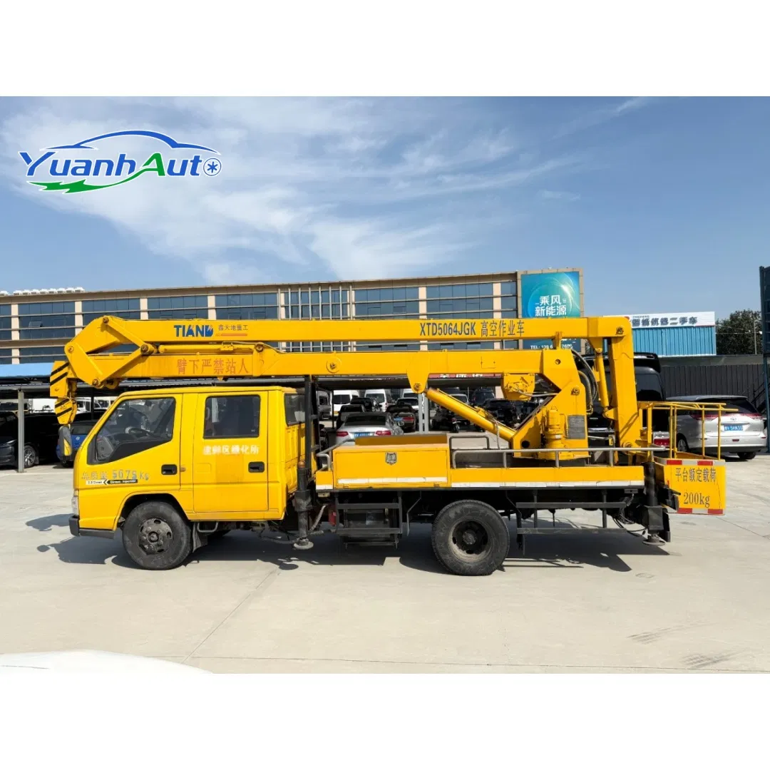2013 JMC Crane Truck — source image 11
