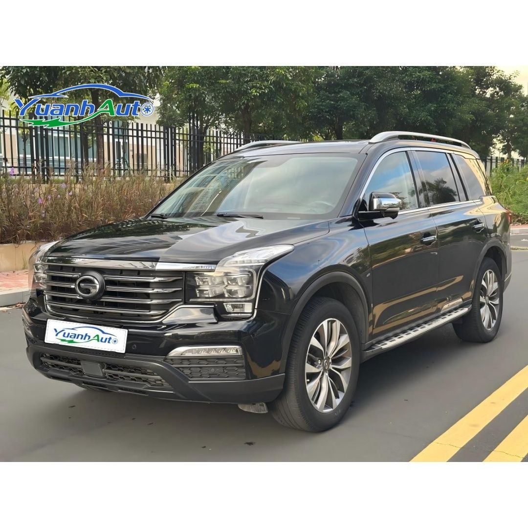 2017 GAC GS8 vehicle photo 1