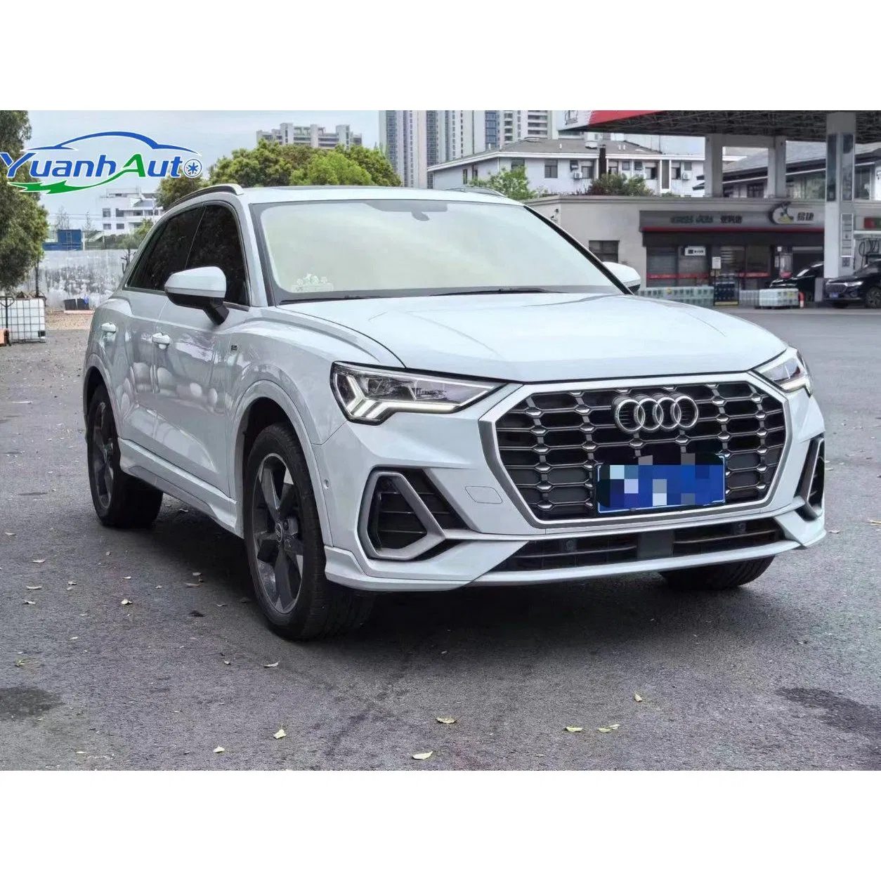 2021 Audi Q3 vehicle photo 3
