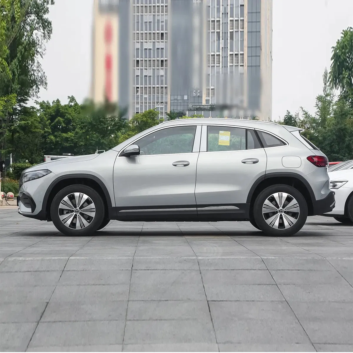2025 Mercedes-Benz EQA 260 vehicle photo 7