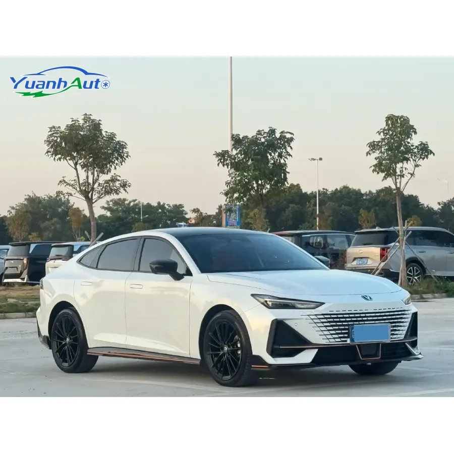 2023 Changan UNI-V 1.5T Petrol Sedan — source image 11