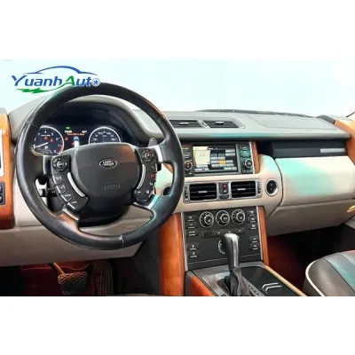 2011 Land Rover Range Rover SUV — source image 15