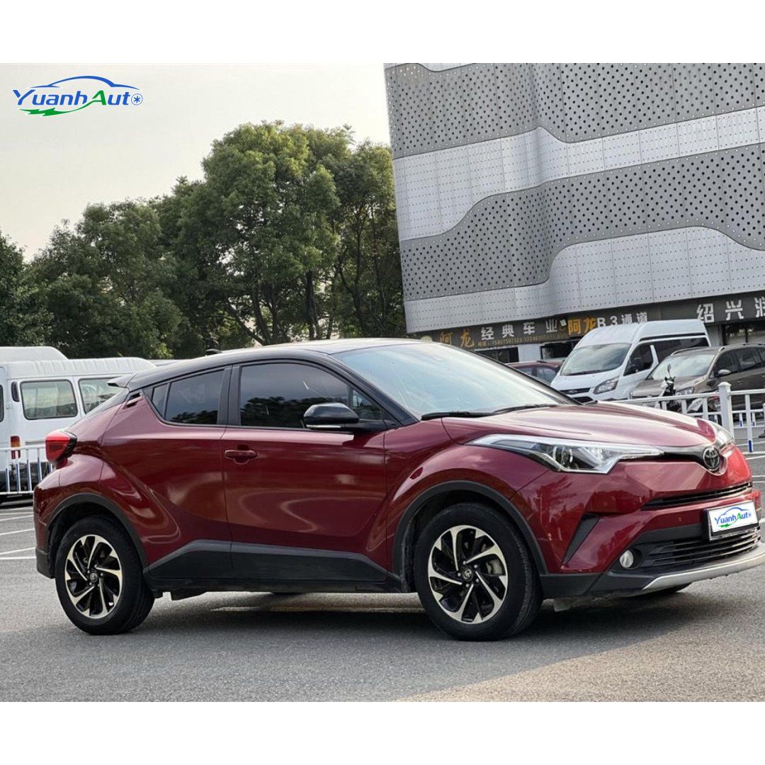 2018 Toyota iZOA vehicle photo 1