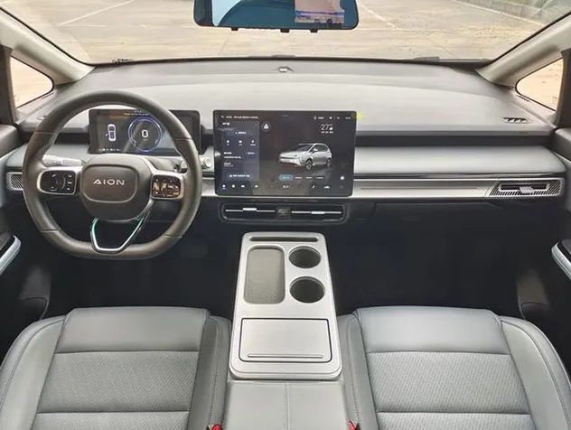 2022 Aion Y Plus 70 Electric SUV — source image 8
