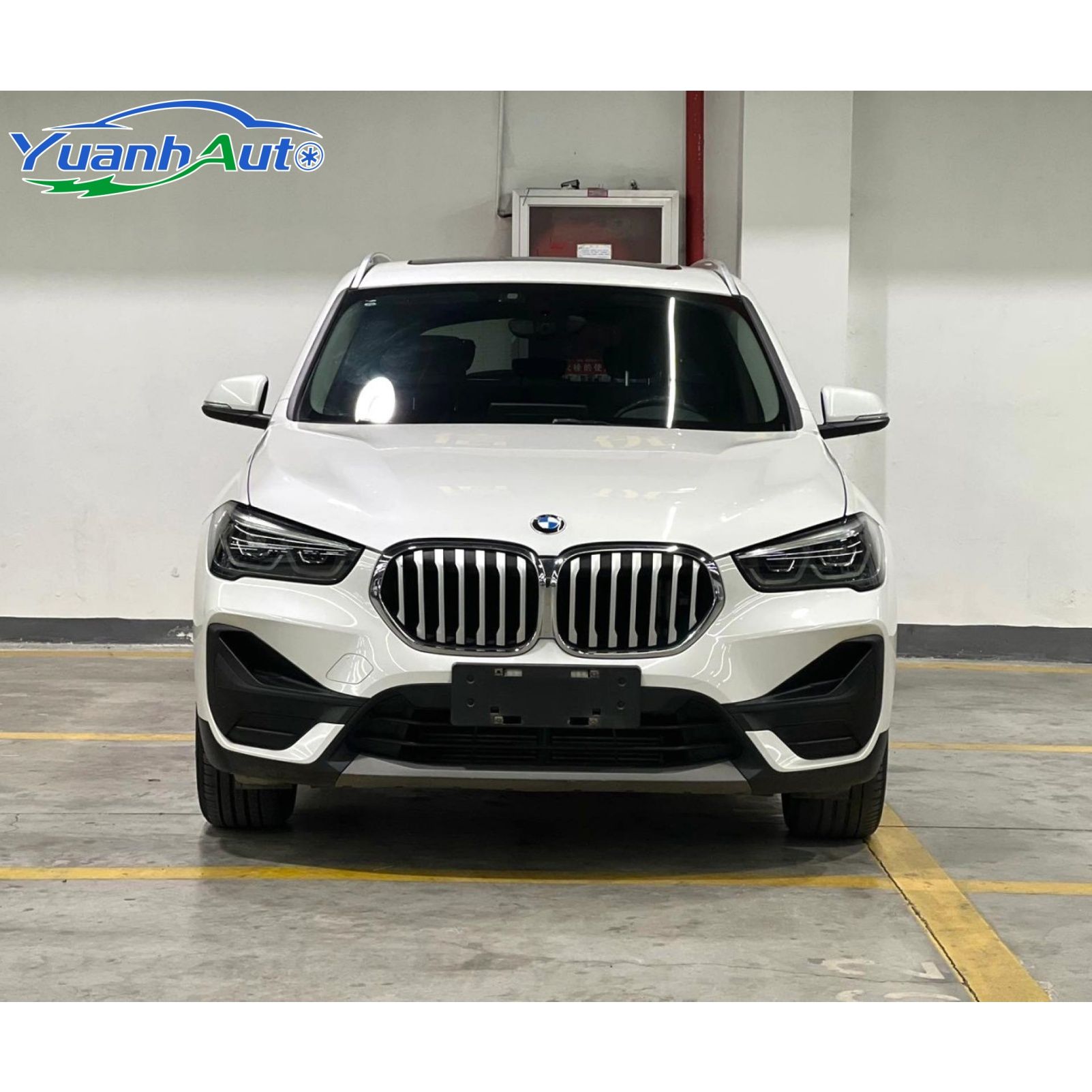 2021 B M W X1 vehicle photo 1
