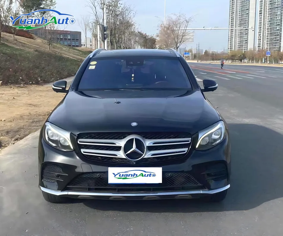 2017 Mercedes-Benz GLC 300 SUV — source image 10