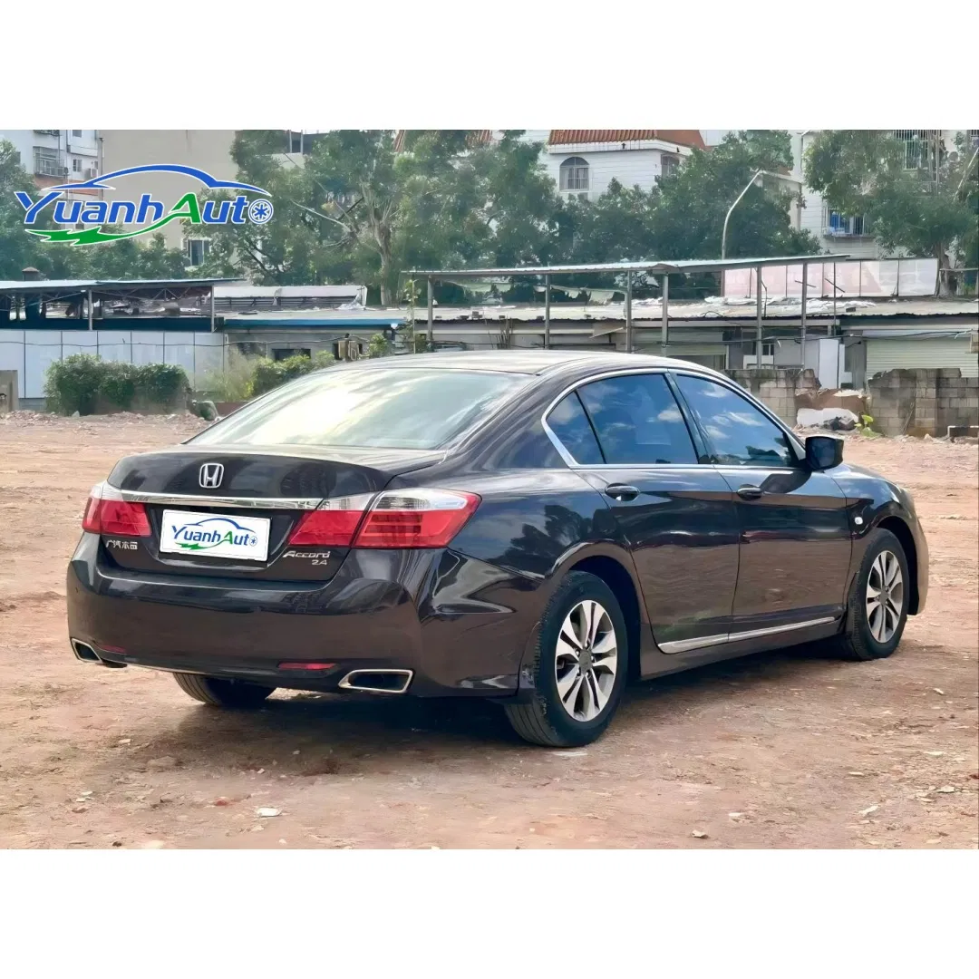 2015 Honda Accord vehicle photo 7