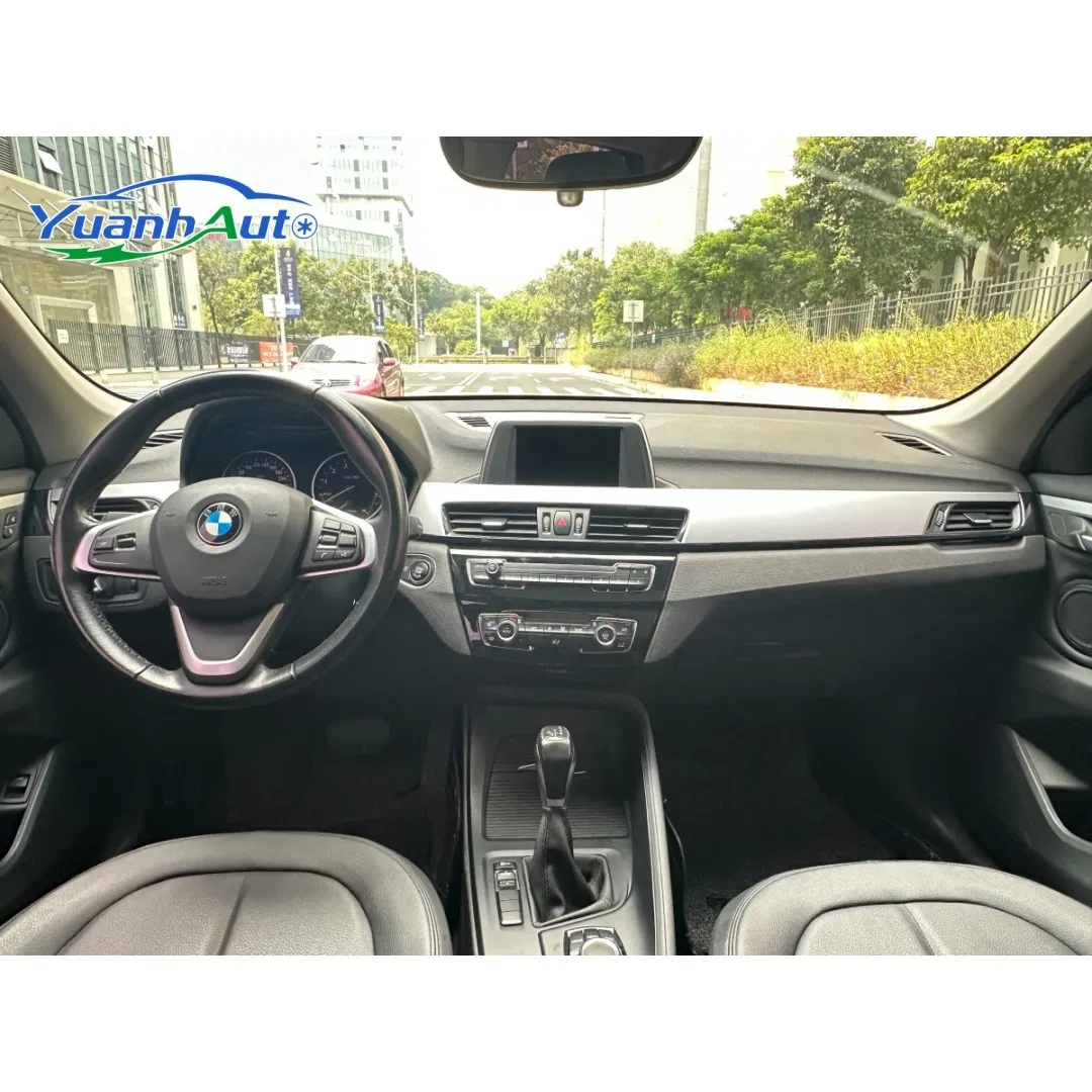 2018 BMW X1 vehicle photo 6