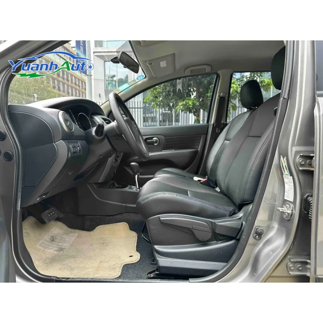 2013 Nissan LIVINA Petrol SUV — source image 13