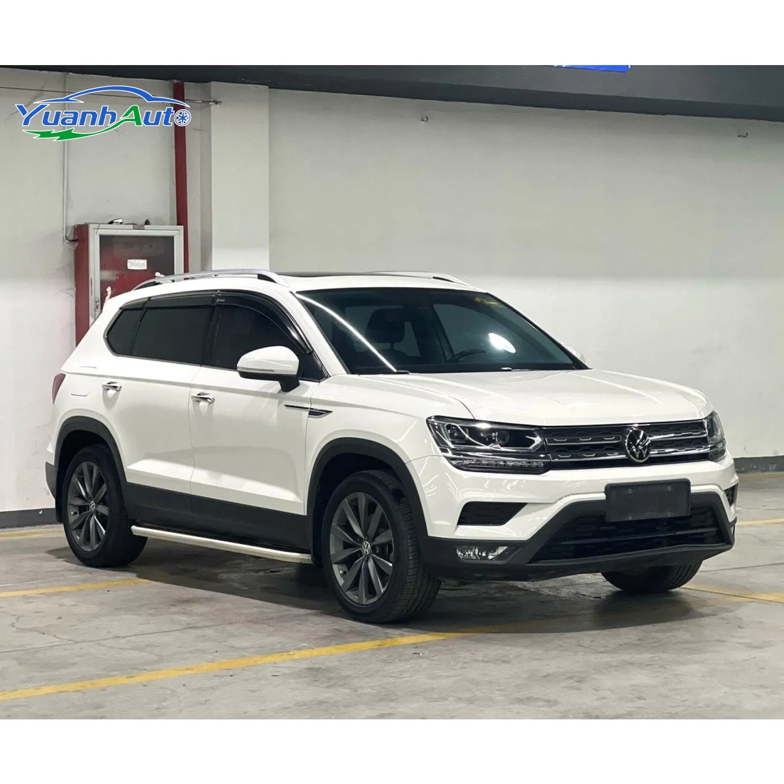 2022 Tiguan vehicle photo 4