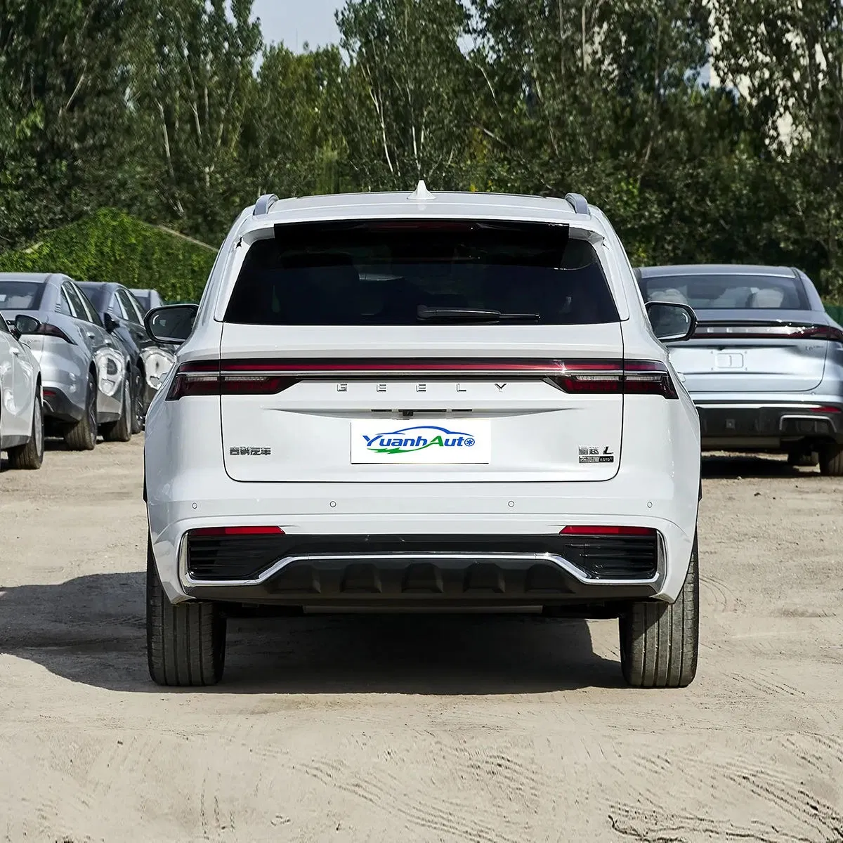 Geely Monjaro L vehicle photo 7