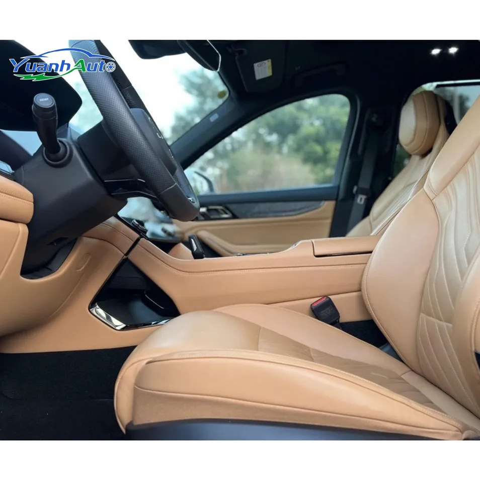 2021 Lynk & Co 09 2.0T SUV — source image 13