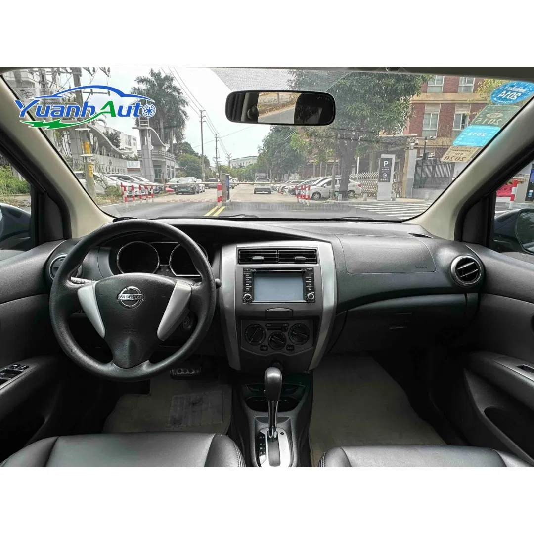 2013 Nissan LIVINA vehicle photo 6