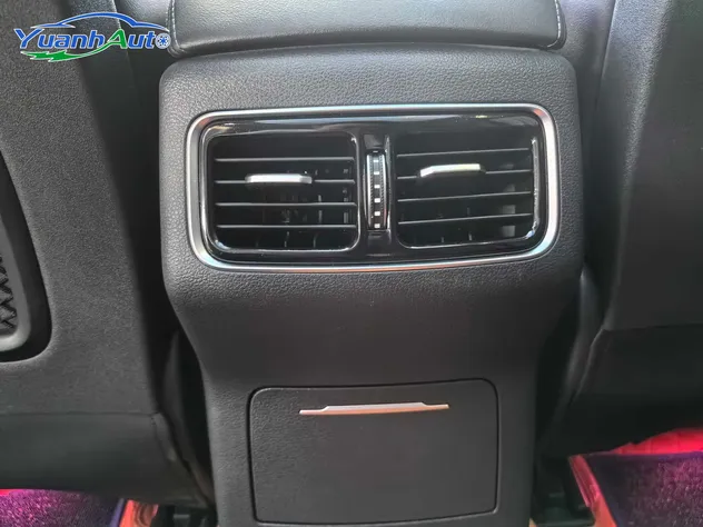 2019 Hongqi HS5 2.0T Petrol SUV — source image 17