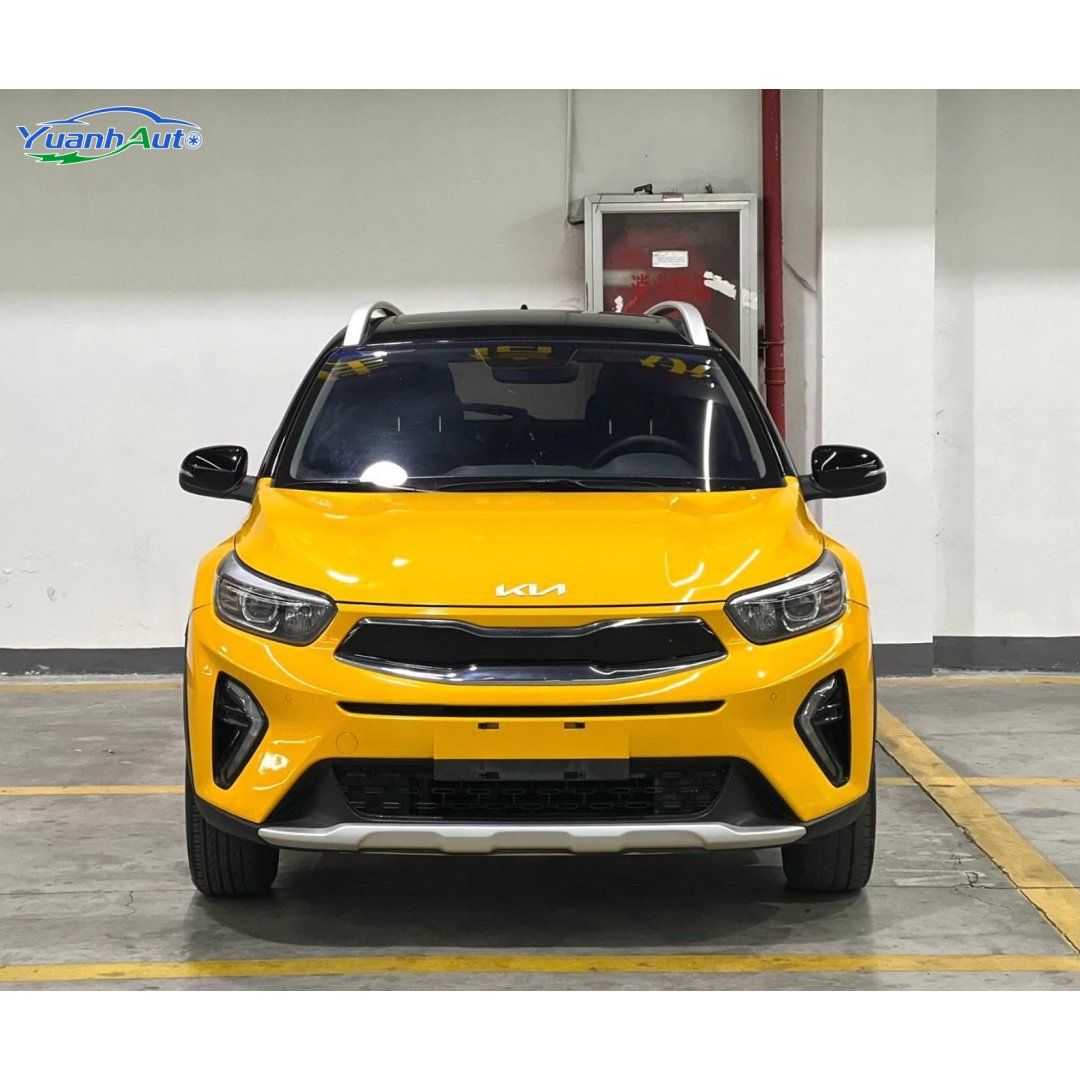 2021 Kia iRover vehicle photo 1