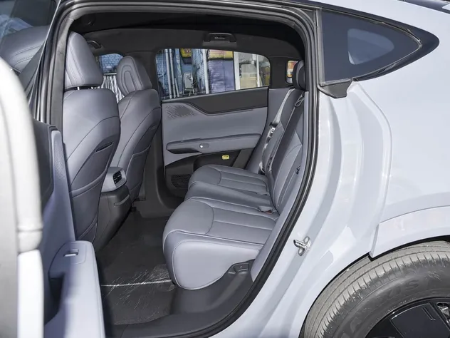 2026 XPeng G6 Electric SUV — source image 16
