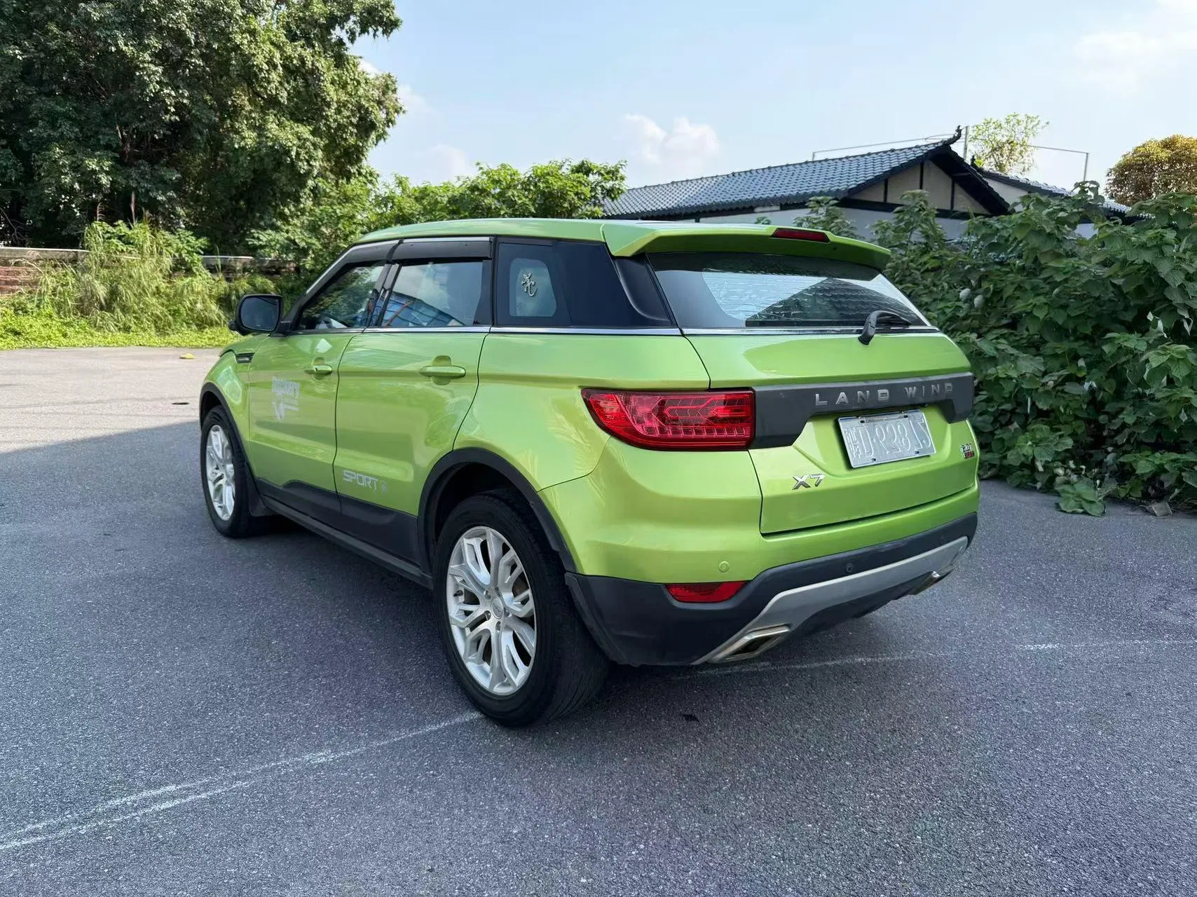 Landwind X7 2.0T SUV — source image 10