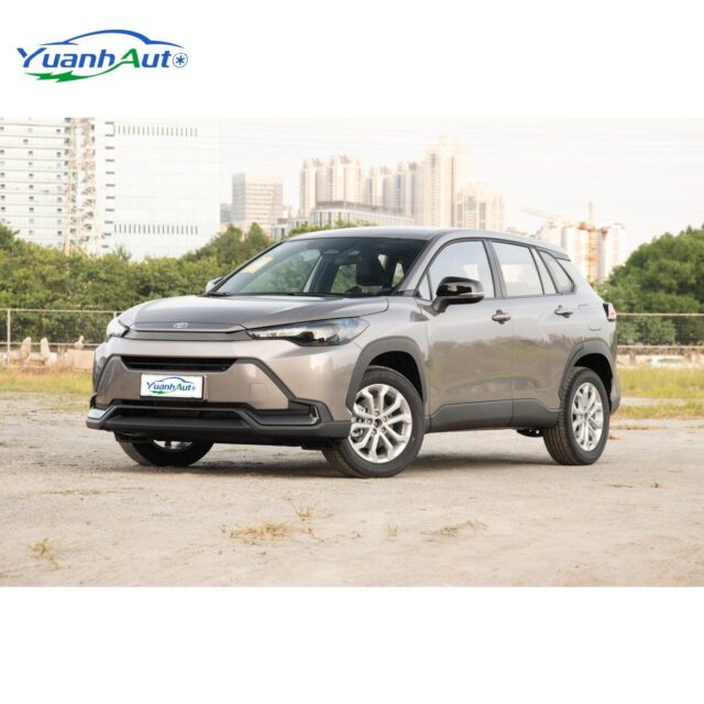 Toyota Frontlander vehicle photo 1