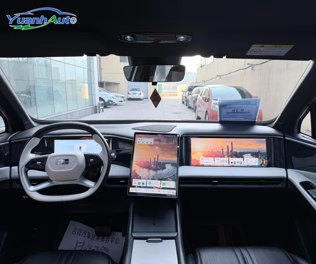 2023 Geely Galaxy L7 Hybrid SUV — source image 15