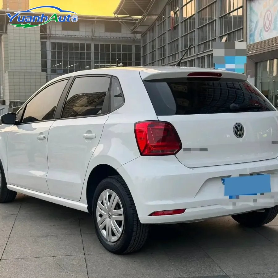 2016 Polo vehicle photo 3