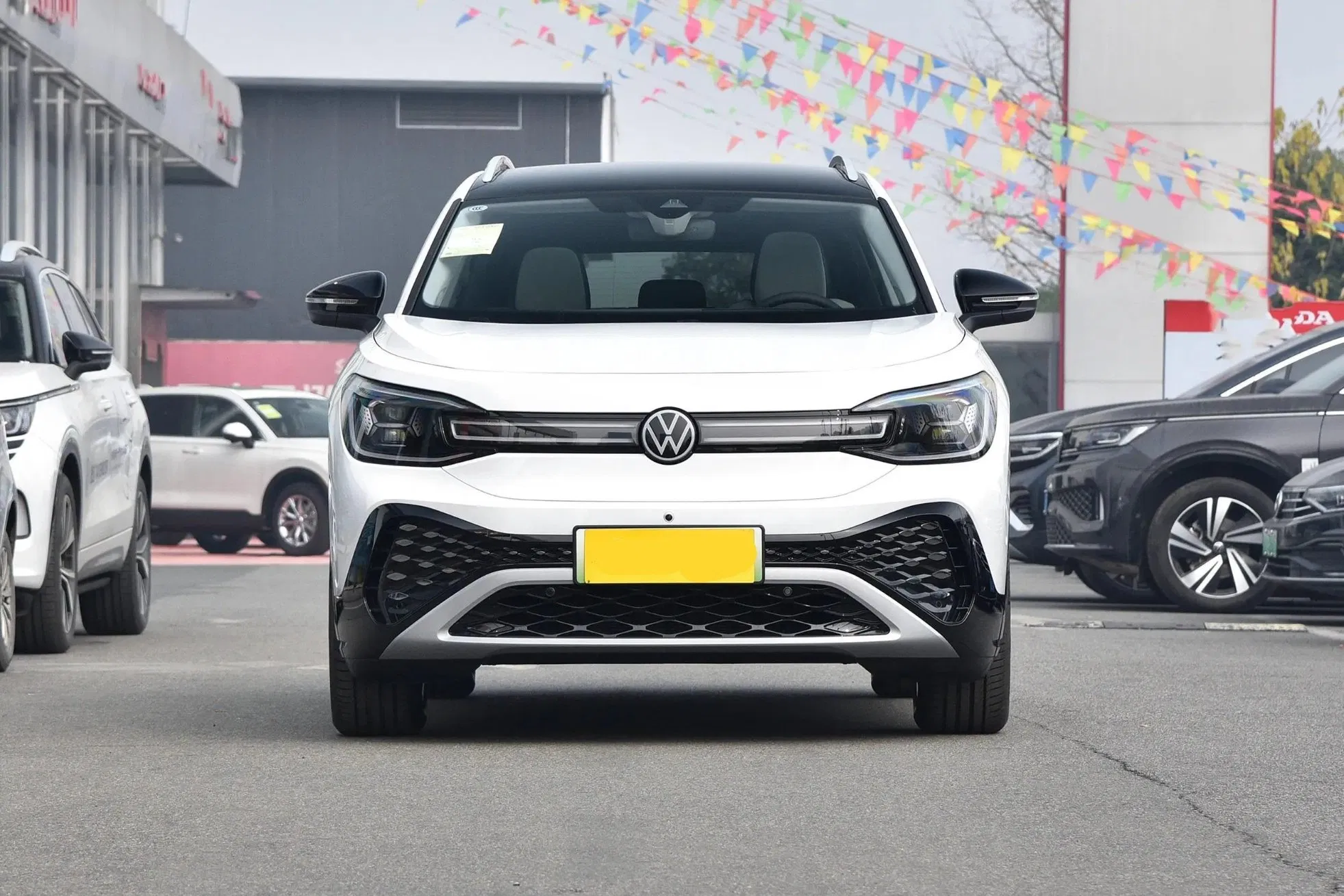 2025 VW ID6 Crozz vehicle photo 4